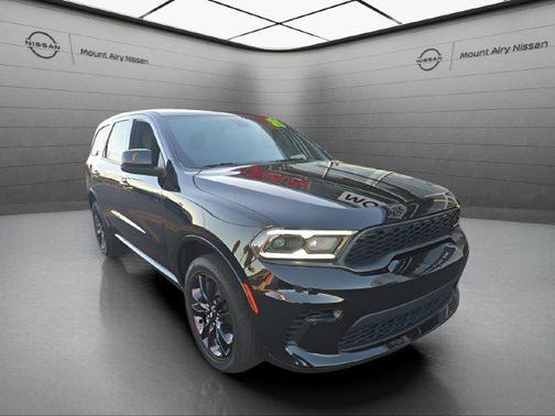 DB Black Crystal Clearcoat 2025 Dodge Durango GT AWD