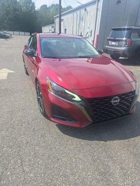 Scarlet Ember 2025 Nissan Altima SR