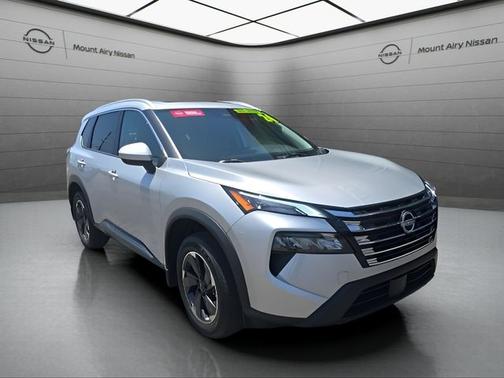 Brilliant Silver Metallic 2024 Nissan Rogue SV