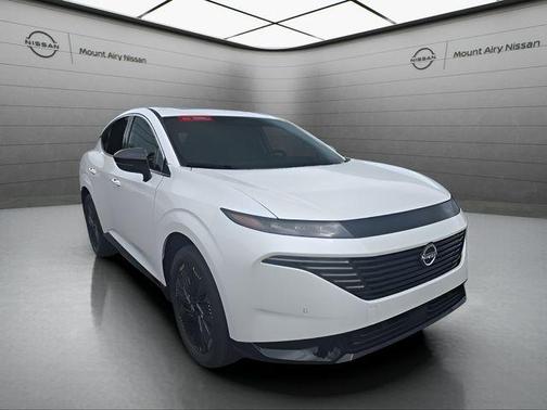 Everest White Pearl Tricoat 2026 Nissan Murano Platinum
