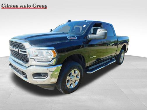 Diamond Black Crystal Pearlcoat 2024 RAM 2500 Big Horn Crew Cab 4x4 6'4' Box