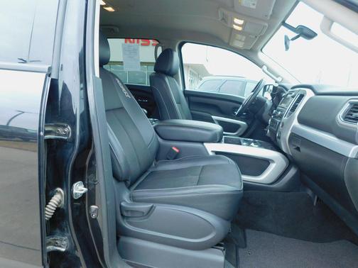 2019 Nissan Titan PRO-4X