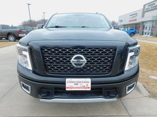 2019 Nissan Titan PRO-4X