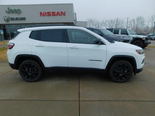 2023 Jeep Compass Latitude Lux