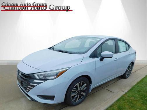 Gray Sky Pearl 2025 Nissan Versa 1.6 SV Sedan