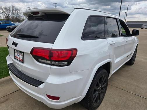 2017 Jeep Grand Cherokee Altitude