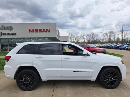 2017 Jeep Grand Cherokee Altitude