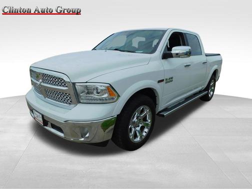 Bright White Clearcoat 2016 RAM 1500 Laramie