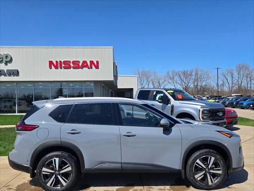 2024 Nissan Rogue SL