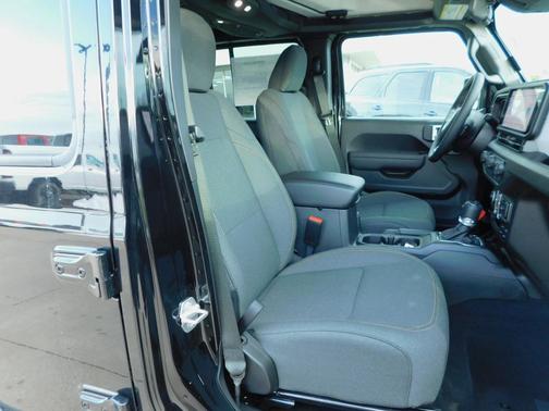 2026 Jeep Gladiator Sport S