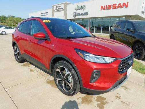 2025 Ford Escape ST-Line Select