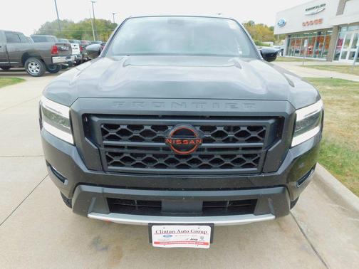 2022 Nissan Frontier PRO-4X