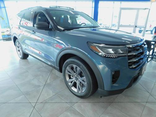 2025 Ford Explorer Active