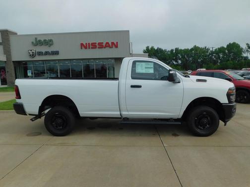 2025 RAM 2500 Tradesman Regular Cab 4x4 8' Box