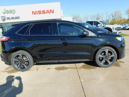 2019 Ford Edge ST