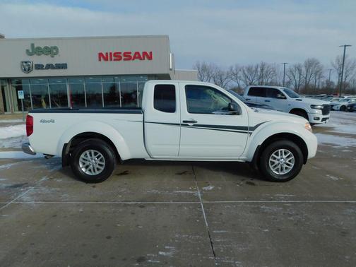 2017 Nissan Frontier SV