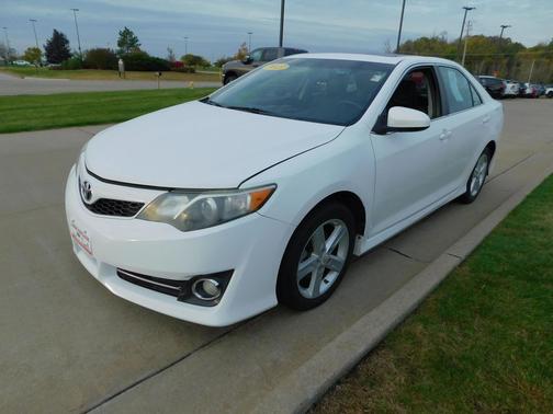 2013 Toyota Camry SE