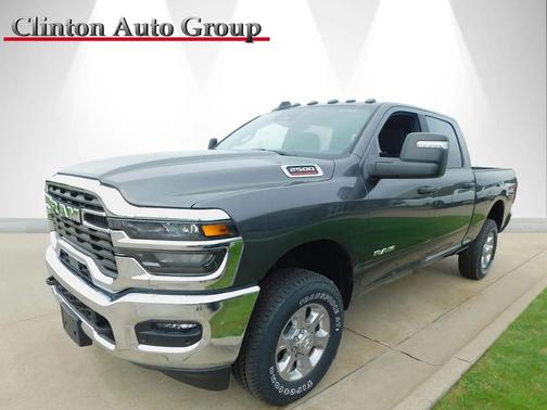 2025 RAM 2500 Big Horn Crew Cab 4x4 6'4' Box