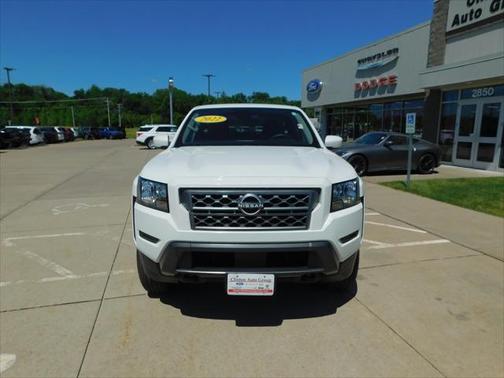 2022 Nissan Frontier SV