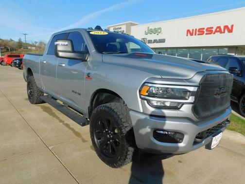 2023 RAM 3500 Laramie Crew Cab 4x4 6'4' Box