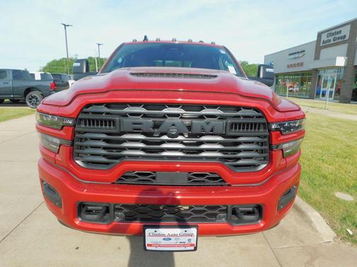 Molten Red Pearlcoat 2026 RAM 2500 Black Express Crew Cab 4x4 6'4' Box