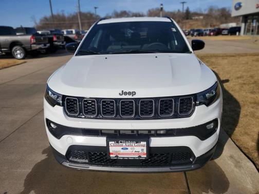 2025 Jeep Compass Latitude