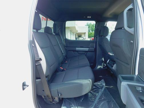 Oxford White 2026 Ford F-150 XLT