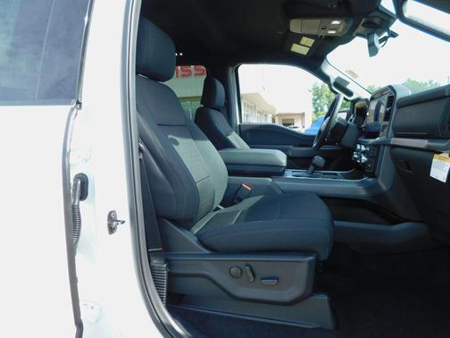 Oxford White 2026 Ford F-150 XLT