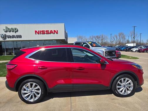2022 Ford Escape Titanium