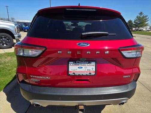2022 Ford Escape Titanium
