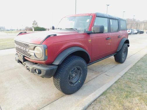 Ruby Red Metallic Tinted Clearcoat 2025 Ford Bronco Badlands SUV