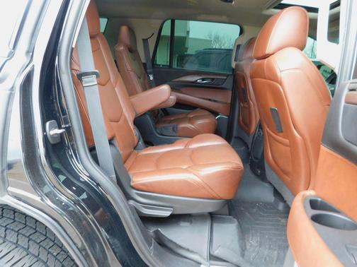 2018 Cadillac Escalade Premium Luxury