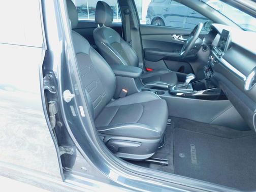 2020 Kia Forte GT-Line