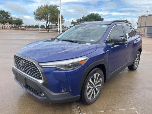 2025 Toyota Corolla Cross XLE