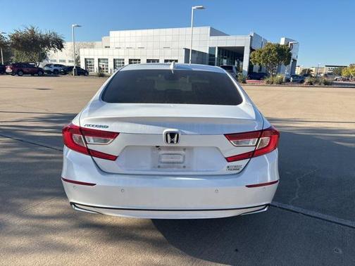2022 Honda Accord Hybrid Touring
