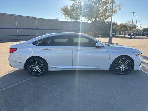 2022 Honda Accord Hybrid Touring