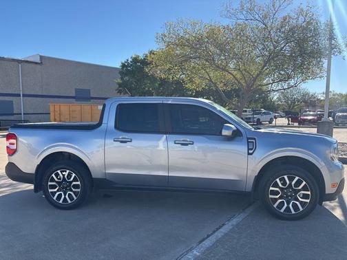 2023 Ford Maverick Lariat