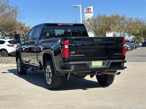 2024 Chevrolet Silverado 2500 Custom