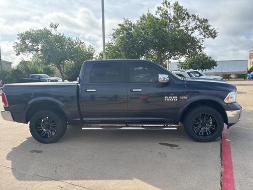 2017 RAM 1500 Laramie
