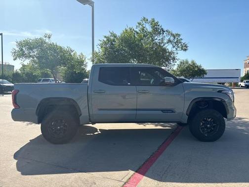 2024 Toyota Tundra Platinum