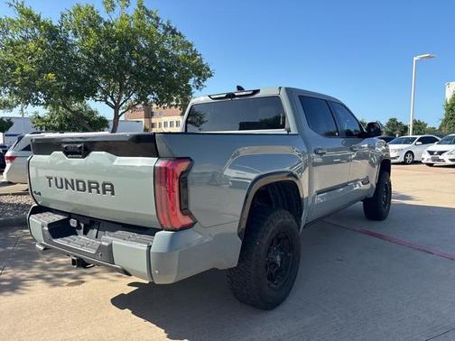 2024 Toyota Tundra Platinum