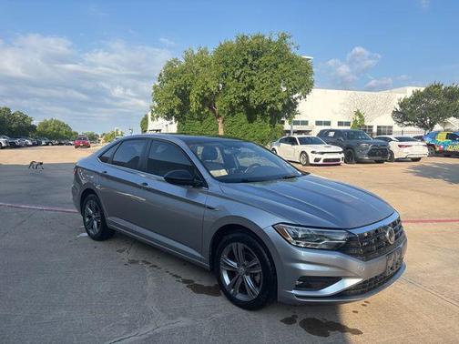 Silver Metallic 2019 Volkswagen Jetta 1.4T R-Line