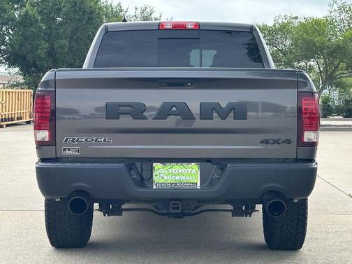 Granite Crystal Metallic Clearcoat 2018 RAM 1500 Rebel