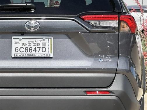 2025 Toyota RAV4 Hybrid LE