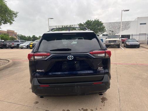 2024 Toyota RAV4 Hybrid XLE Premium
