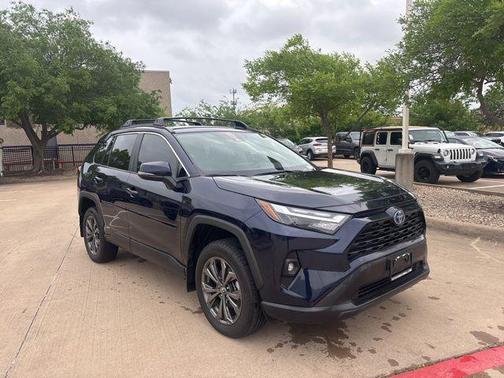 2024 Toyota RAV4 Hybrid XLE Premium