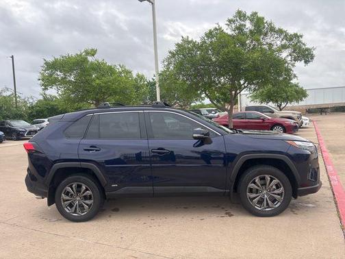 2024 Toyota RAV4 Hybrid XLE Premium