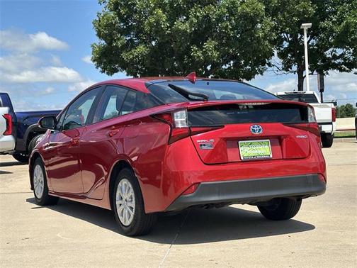 2019 Toyota Prius L