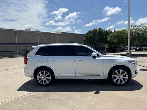 2019 Volvo XC90 T6 Inscription