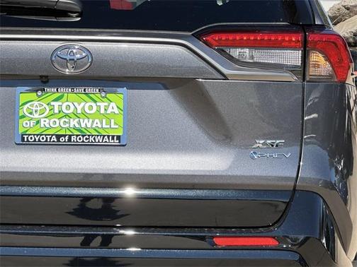 2025 Toyota RAV4 Hybrid SE